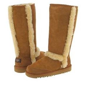 K Sunsparkle Uggs Size 7-7.5
